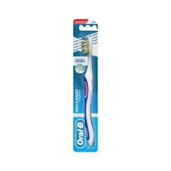 Oral-B Spazzolino CrossAction Proexpert 40 Medio