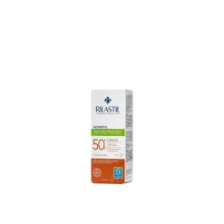 Rilastil Sun System Solare Acnestil Crema Sebonormalizzante Viso SPF 50+ 40 ml